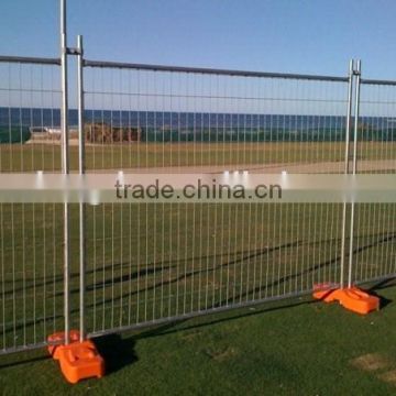 portable movable fencing