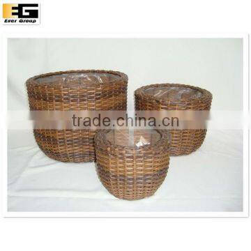 brown plastic flower pot/vase/planter