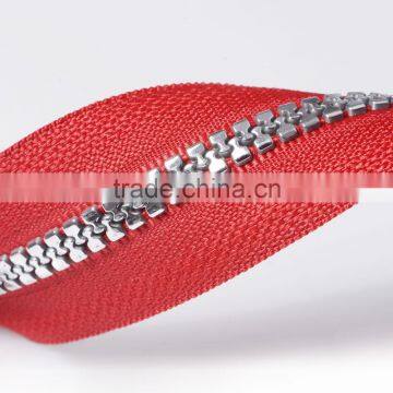 No.5 Open End Silver Teeth Molded Coats Plastic Zipper photo-3