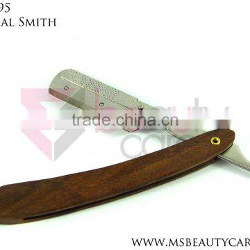 Barber razor with wooden handle
