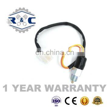 R&C High Quality Auto Brake Lighting Switches 3761078000 For Suzuki Car Braking Light Switch photo-3