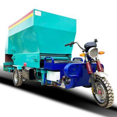 Crop Straw and Green Grass Spreading Vehicle, Freely Movable Pasture Feeding Machine, Hydraulic-driven Cattle Farm Forage-throwing Vehicle photo-5