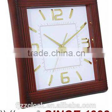 2014 Plastic Material Painted Wooden Clock