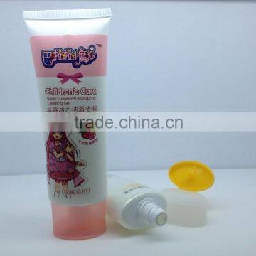 special flip top cap with cosmetic packaging for sun protect cream