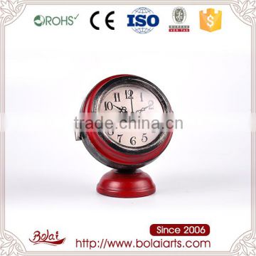 Lovely red searchlight shape black pointer quartz customized desk clock