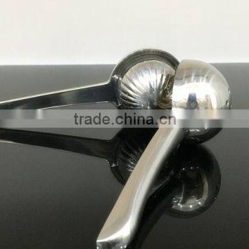 Professional Stainless Steel Lemon and Lime Manual Juice Squeezer - Citrus Juicer.