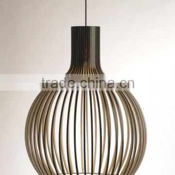 black or natural wooden pendant lamp for restaurant