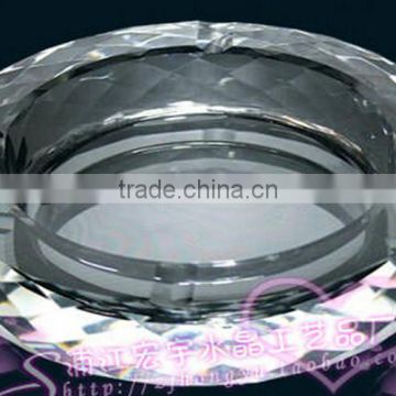 round shaped medium high quality glass ashtray