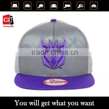 High quality custom snapback cap with embroidery logo 5 panels cap