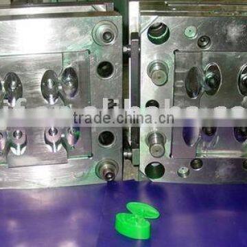 4 cavities shampoo botttle cap mold