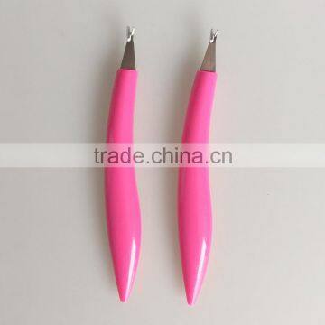 Wholesale plastic lovely pink cuticle trimmer and pusher durable plastic callus remover manicure tools