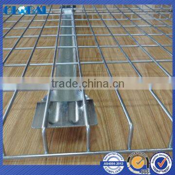 Wire decking