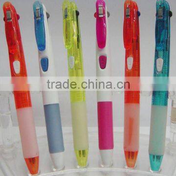 Yiwu Multicolor three colors Ballpoint pen fourcolors plastic ballpen With clip