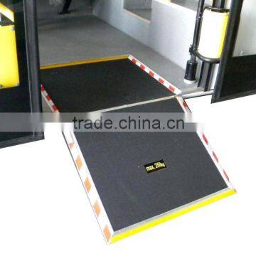 Fold Manual Wheelchair Ramp for Bus with loading 350kg