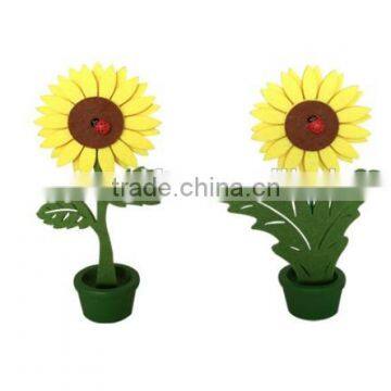 Easter sunflower with ladybug desktop decoration/easter bussiness card holder in office or party with clips /easter wooden craft