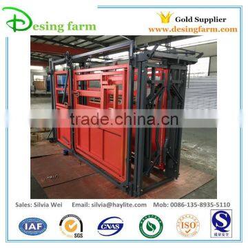 Livestock equipment cattle squeeze chute