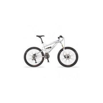 GT Force 2.0 Mountain Bike - 2010