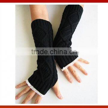 2015 New Design Knitted Lace Trim Gloves/New Pop Button Sided Lace Trim Mma Gloves Wholesale photo-2