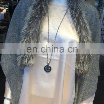 women cashmere shawl with fox fur trim