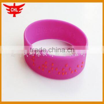 2015 sports hot silicone rubber bracelet with bells