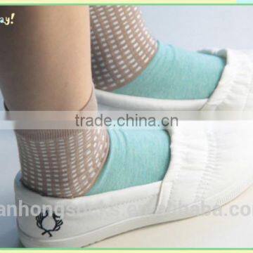 Design Young Girls Tube Socks Woman Cotton Socks Wholesale