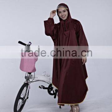 Hot selling logo rain poncho rain poncho with sleeves