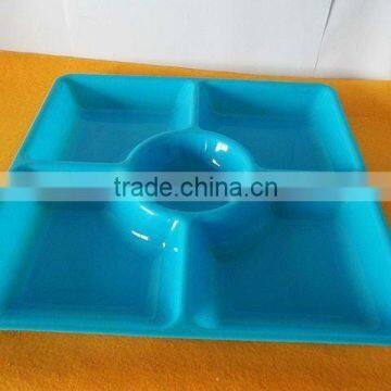 12.5" square plastic food tray with 4 lattices