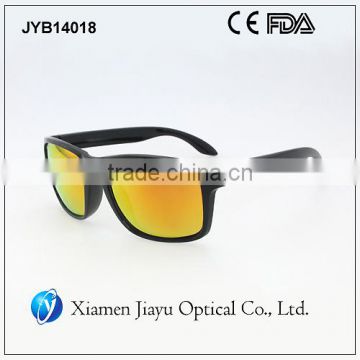 fashionable eyewear gold sunglasses polarized glasses