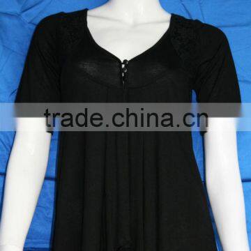 sleeveless lace neck Blouse for middle aged women