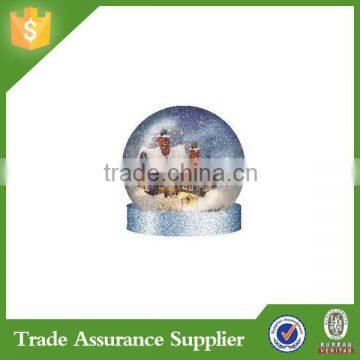 2015 New Product Custom Resin Christmas Snow Globe