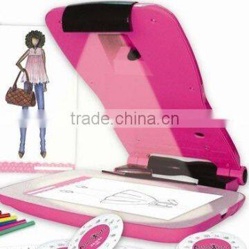 projector and drawing set