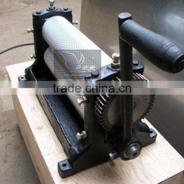 Beeswax Machine Beeswax Embossing Machine,Beeswax Foundation Sheet Roller Machine photo-4