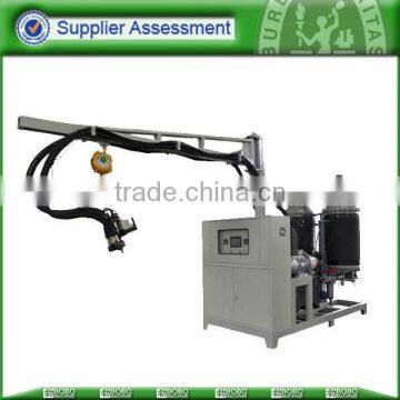 Polyurethane foam injection machine