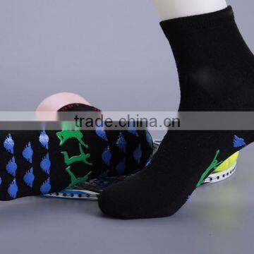 2017 New Arrival Personalized Your Own Brand Logo Design Non Slip Women Yoga Anti Skid PVC Rubber Bottom Adult Men Sport Socks photo-3