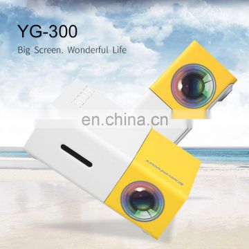 YG300 Built-in Battery Portable Mini Pocket Projector HD 1080P Mini Projector YG300 with TV Tuner Outdoor Home Cinema Theater