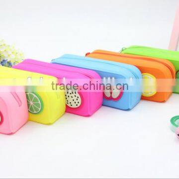 2016 Chinese wholesale cheap silicone pencil case, new product silicone rubber pencil case
