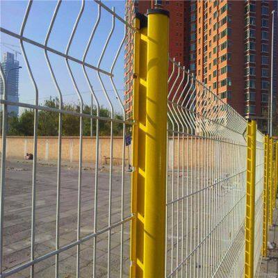 Galvanized 3D Curved Fence With 3.0-6.0mm Wire Diameter for Stadiums photo-2