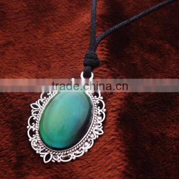 2015 YWU Factory Customized Colors Changing Mood Stone Alloy Bottom Princess Necklace