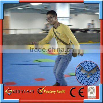 anti-aging roller skating court in Artificial Grass and Sports Flooring