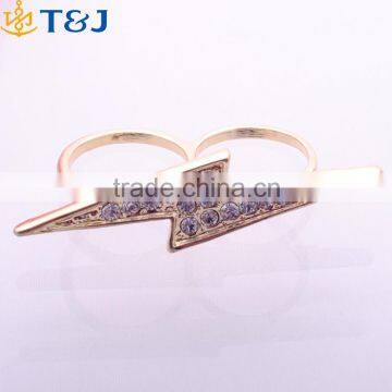 >>>2016 New Hot Sale European Style Fashion Punk Style Exaggerated Rhinestone Lightning Double Finger Ring/