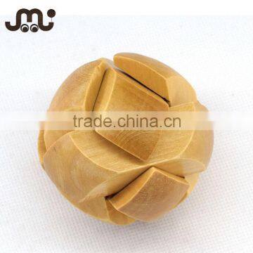 Old times new design chanllenging wooden interlocking puzzle