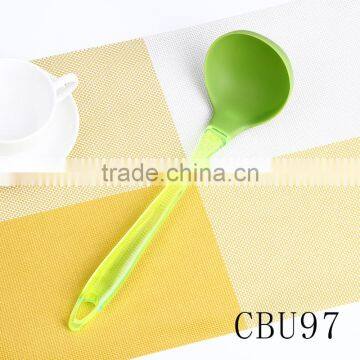 Wholesale and Customized Color Fashional Style PS Handle Silicone Kitchenware
