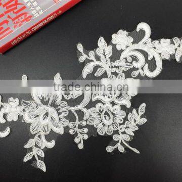 Wholesale High-grade work lace flowers Wedding Dress Neck Collar Applique Embroidery Lace White Applique