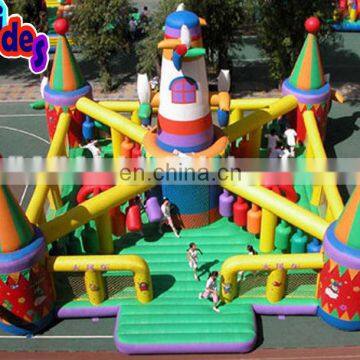 giant paintball obstacle inflatable bouncer games