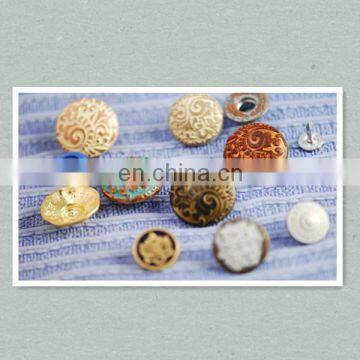 30mm Fashion Embossed Crest Gold Metal Button With Pearls