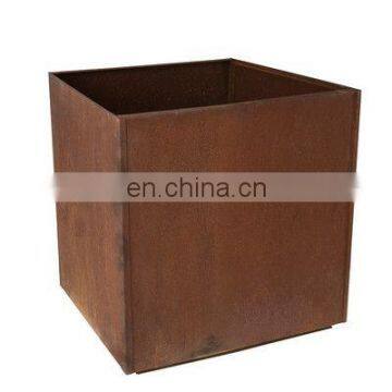 Various Designs Decorative Metal Planter for Outdoor Garden Decoration