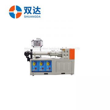 Rubber hose extruder