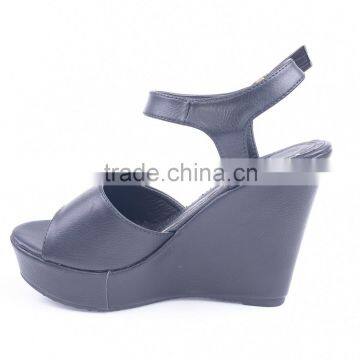 Latest Ladies Slippers Shoes and China Wholesale High Wedge Barefoot Ankle Sandals photo-4