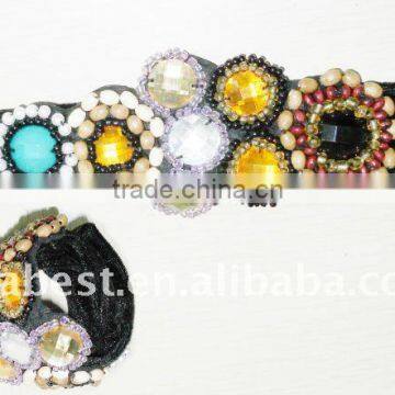 Black velvet stretch bracelet with stone and beads