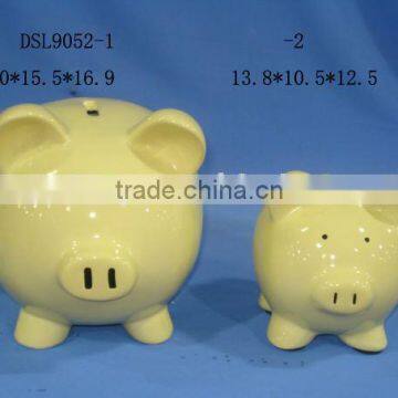 Ceramic pig money bank